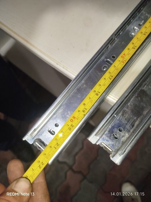 Направляющие для полки шкафа