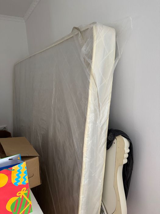 Кровать двухместная