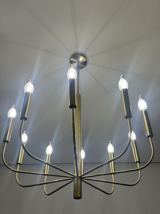 Продам люстру классичечкую