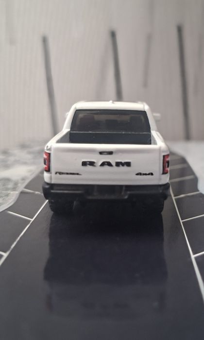 Продам модельку Matchbox Dodge Ram Rebel 2021 года