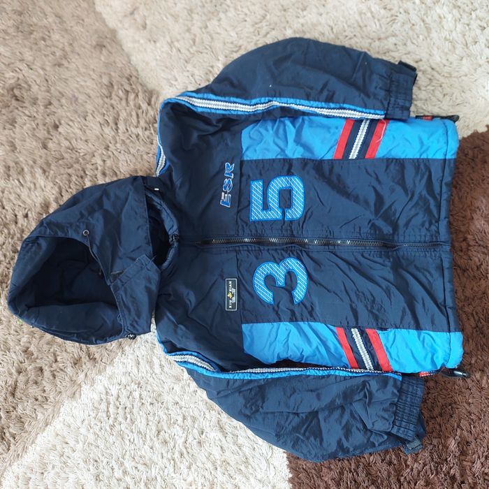 Продам демисезонные куртки