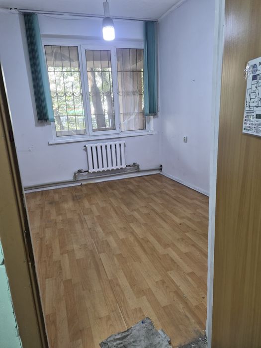 Сдам офисное помещение на 1 этаже 14м²