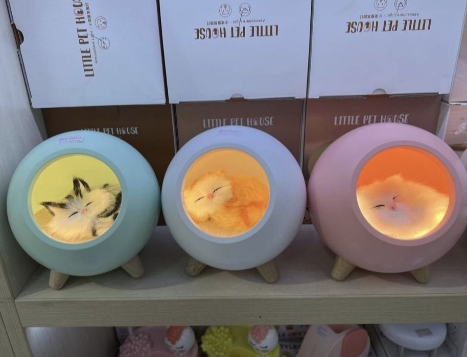 Ночник с мягким рассеянным светом и дизайном в виде домика для котенка