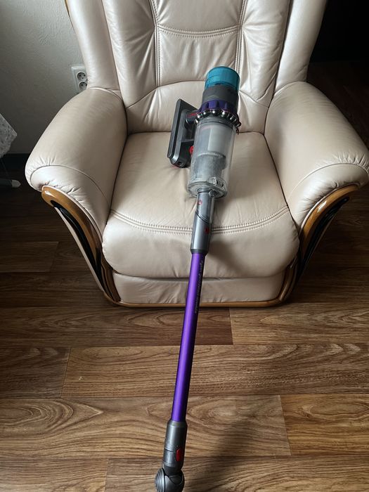 Продам беспроводной пылесос Dyson Gen5detect Absolute