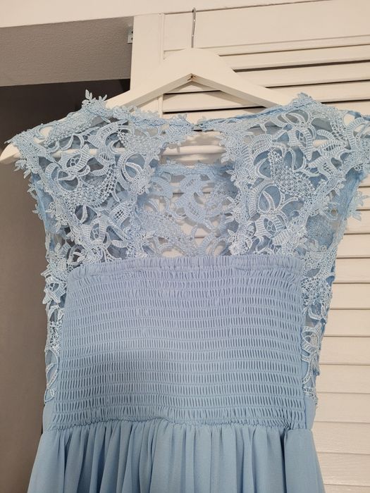Rochie voal cu bust din dantela