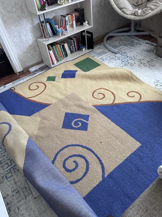 Продам отличный яркий ковер 2*3