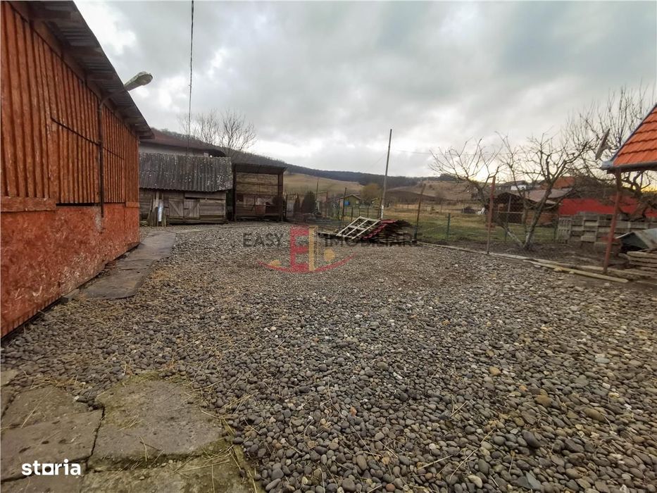 Casa, Vila, 3 camere, 2 bai, 7 km de centrul orasului, Bardesti,Targu