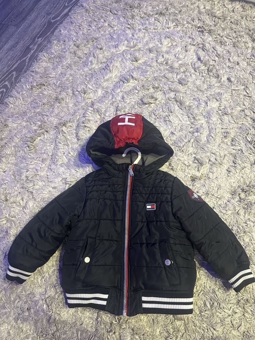 Оригинално детско яке Tommy Hilfiger