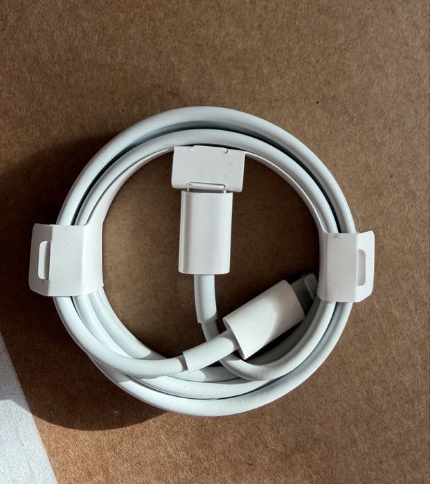 Кабел за iPhone, нов!