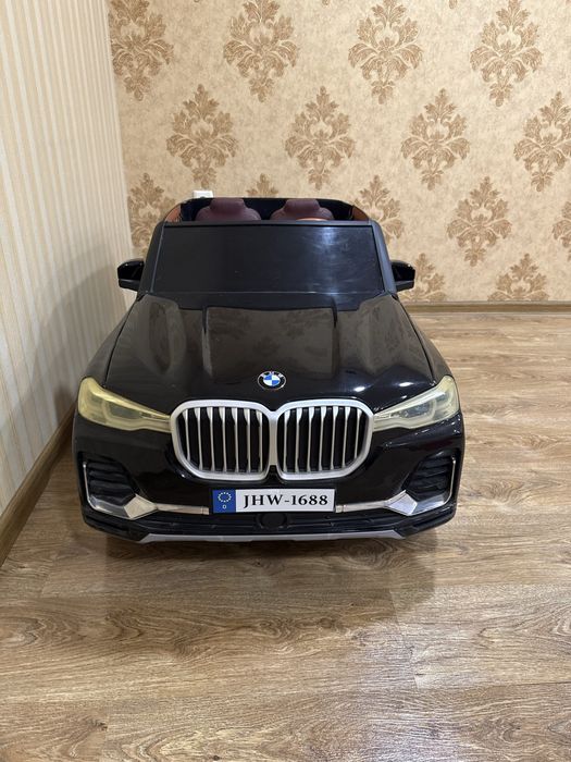 BMW bolalar mashinasi. Holati zo’r