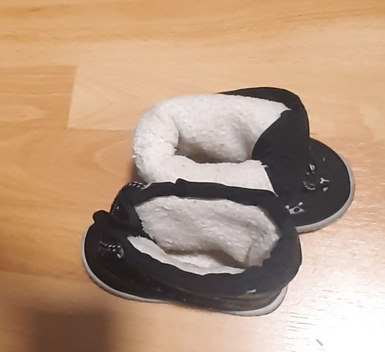 Cizme calde pentru un baiat