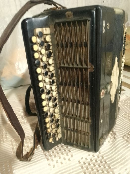 Продажа баяна б/у