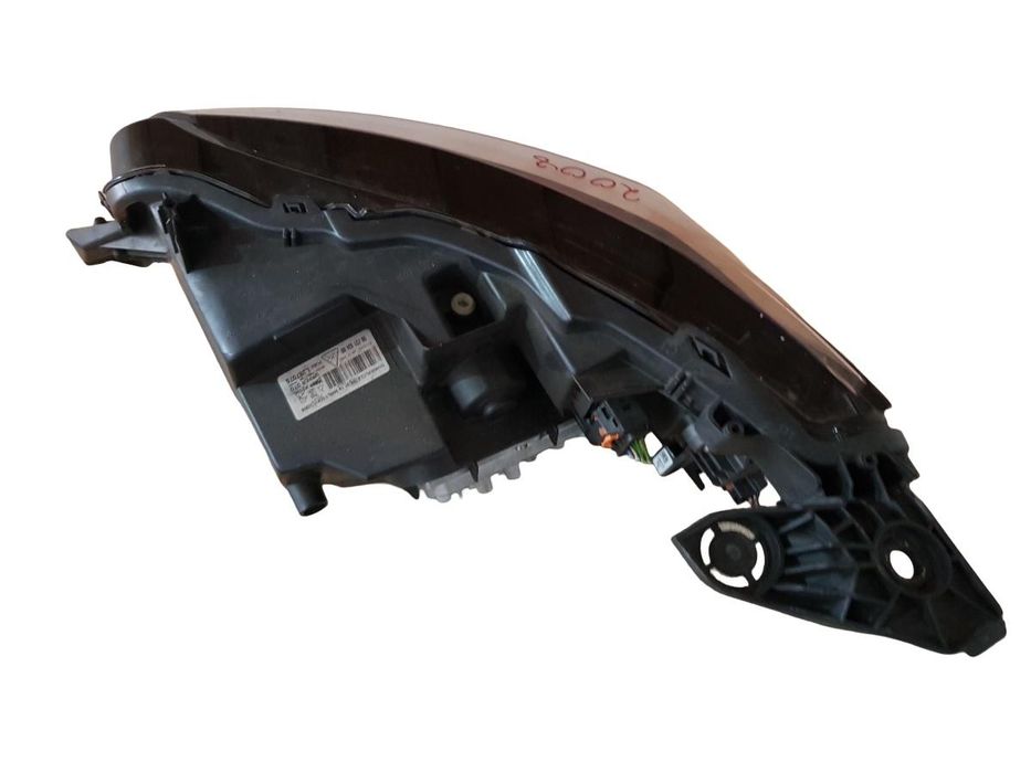 Far Led Dreapta Peugeot 2008 2020-2024