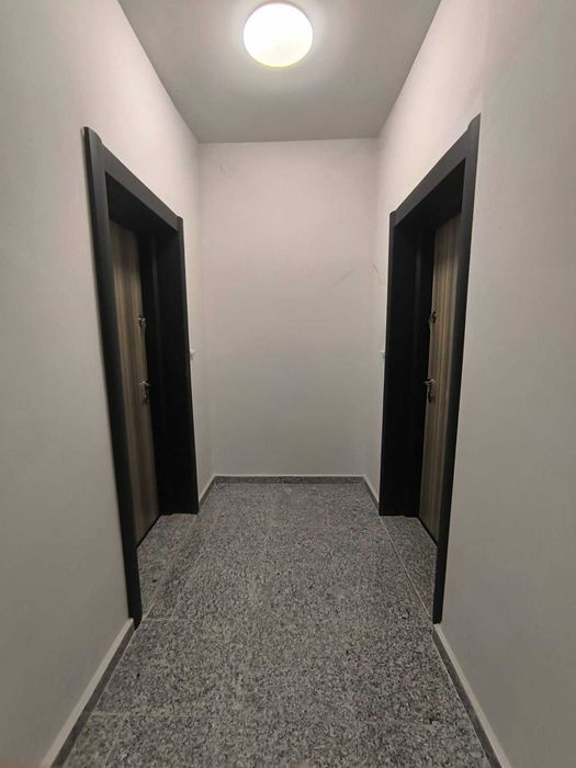 Дава се под наем Офис в Пловдив, Кючук Париж - 80 кв.м за 408 € - Снимка #19