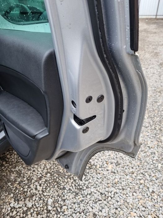 Usa Dreapta Spate Skoda Yeti 2009 - 2013 SUV 4 Usi ARGINTIU (1406)