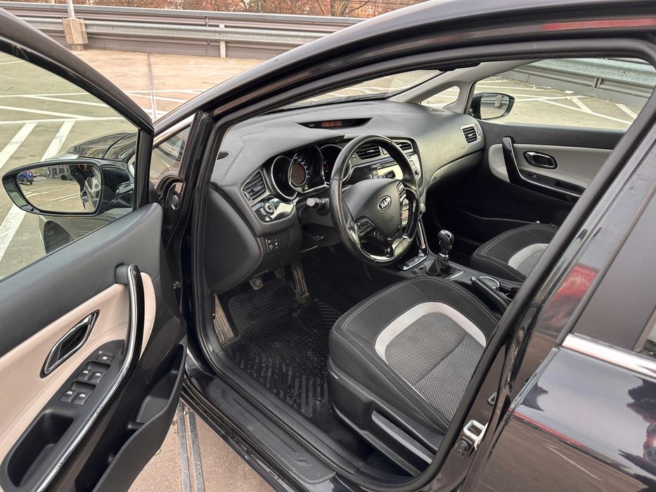 KIA Ceed 1.4 CRDI 2013 Euro 5 Hatchback ,Km reali, Ambreiaj Nou