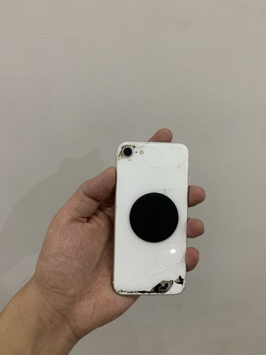 Iphone se 2020      128gb