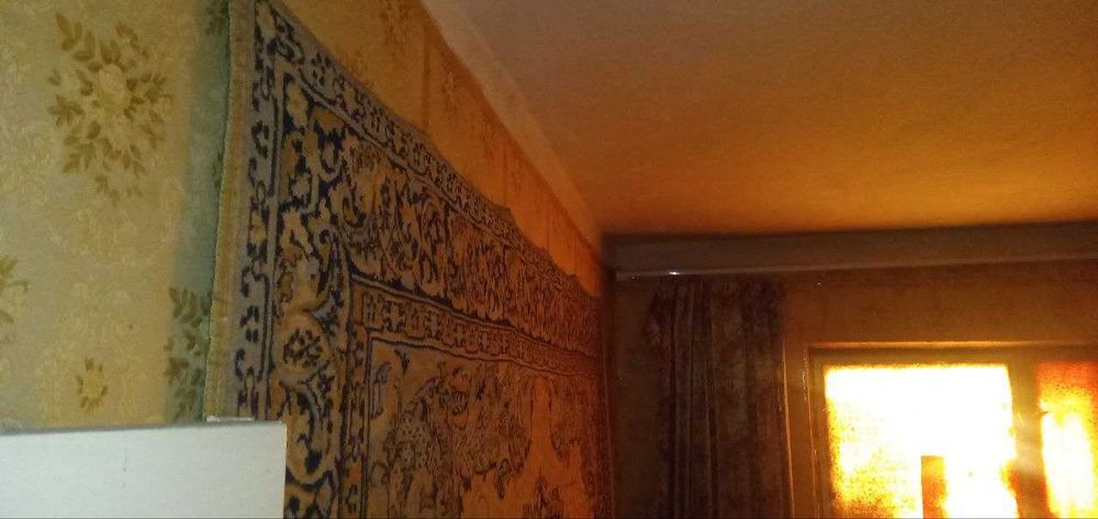 продам шерстяной ковёр ширина 3м х высота 2 мтр