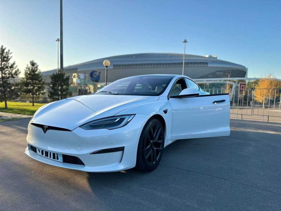 Продается Tesla model S