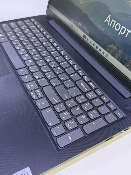 Ноутбук Lenovo Laptop