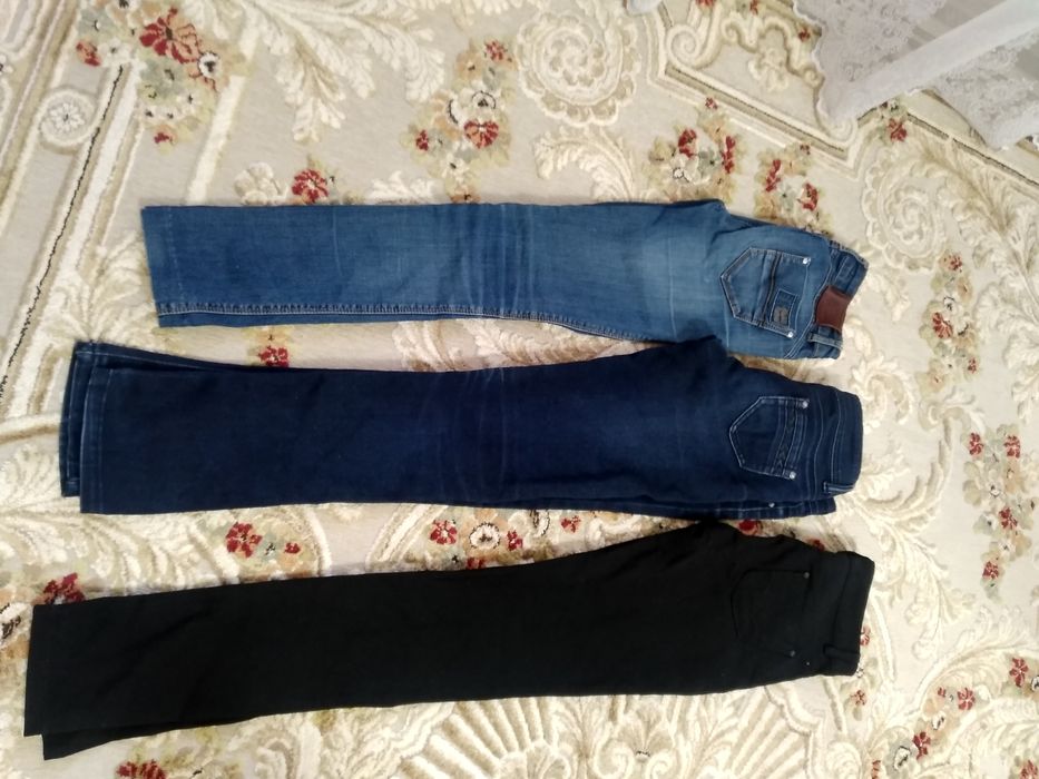 Продам джинсы,брюки