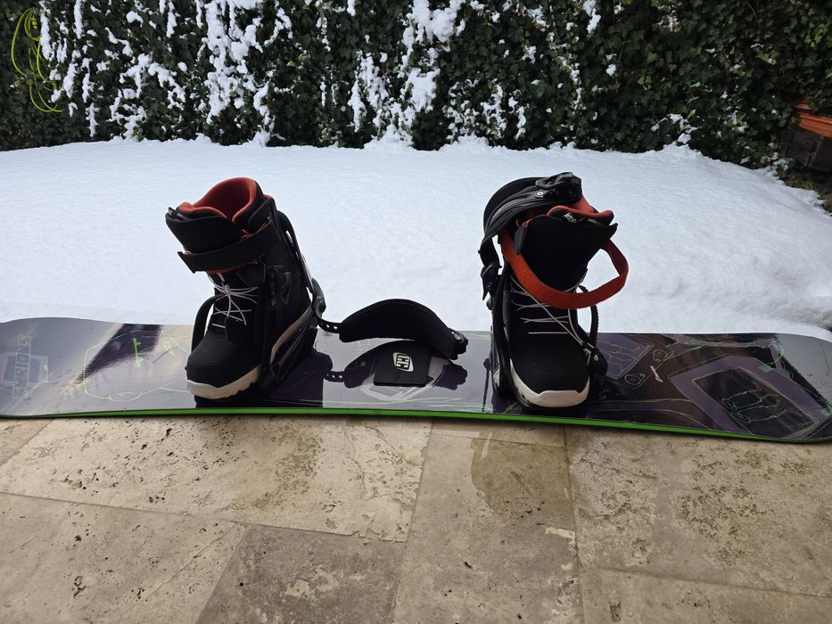 Vând snowboard CC 158WD cu legături și boots  marimba 42