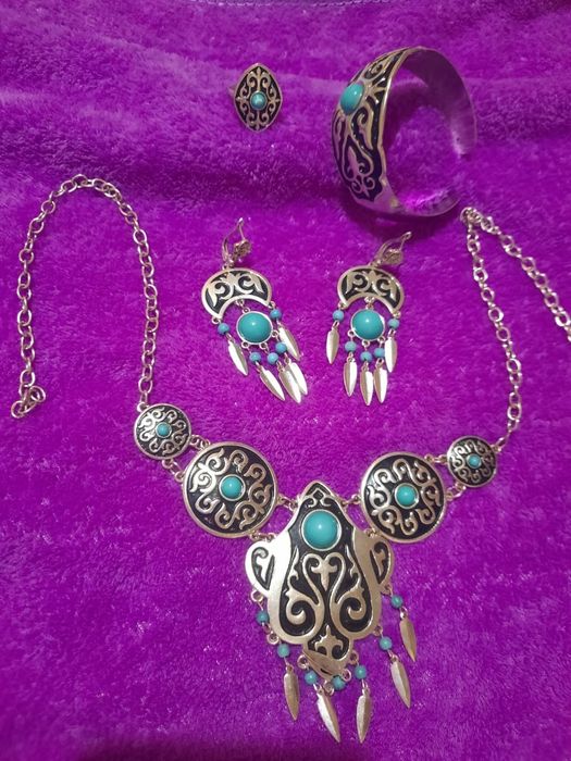 Продам набор национальный