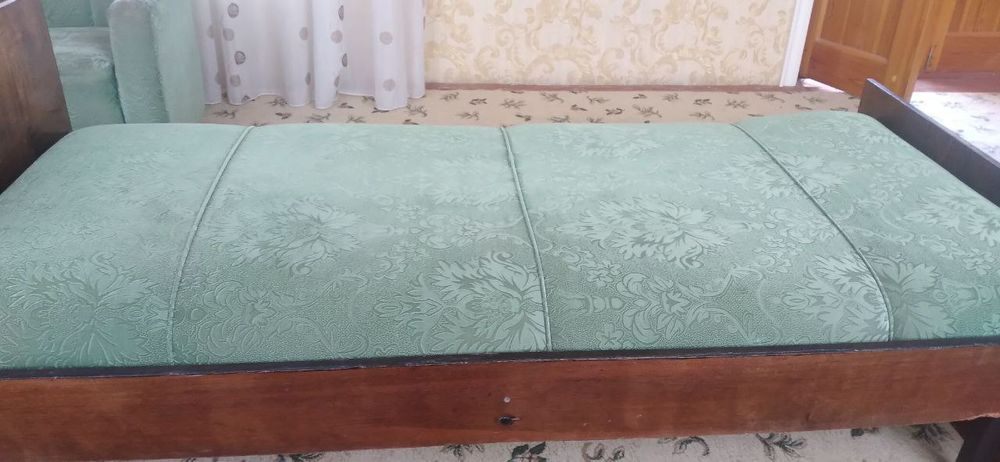 Mebel divanlar sotaman