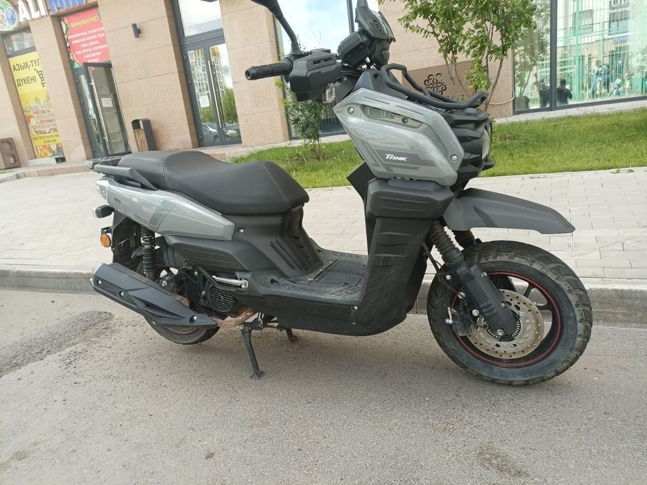 Мопед абëм 150 куб