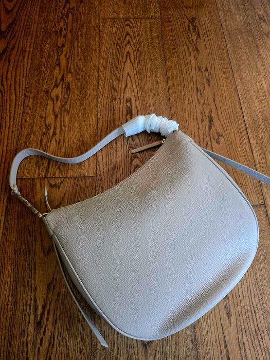 НОВА! Луксозна чанта Coccinelle Priscilla Nude, естествена кожа, с цип