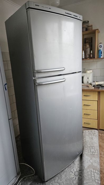 Продам холодильник Bosch