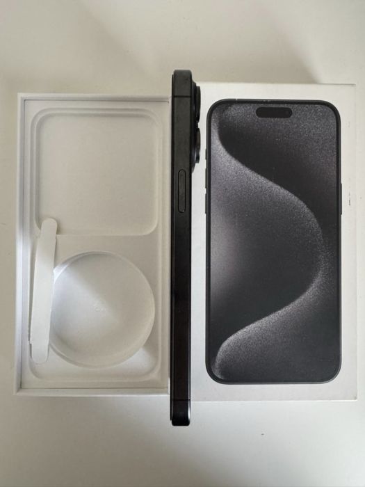 Продам айфон 15 про макс