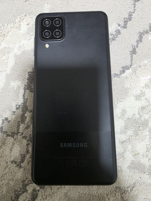 Samsung A12 32гб память