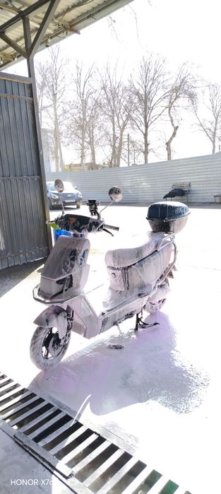 Skuter elektra yadea