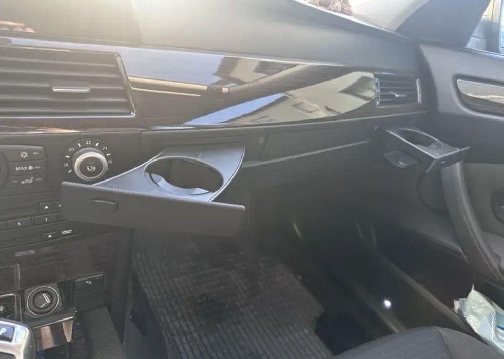 Нови Високо качествени поставки за чаши /Cup holder BMW e60 e61 БМВ
