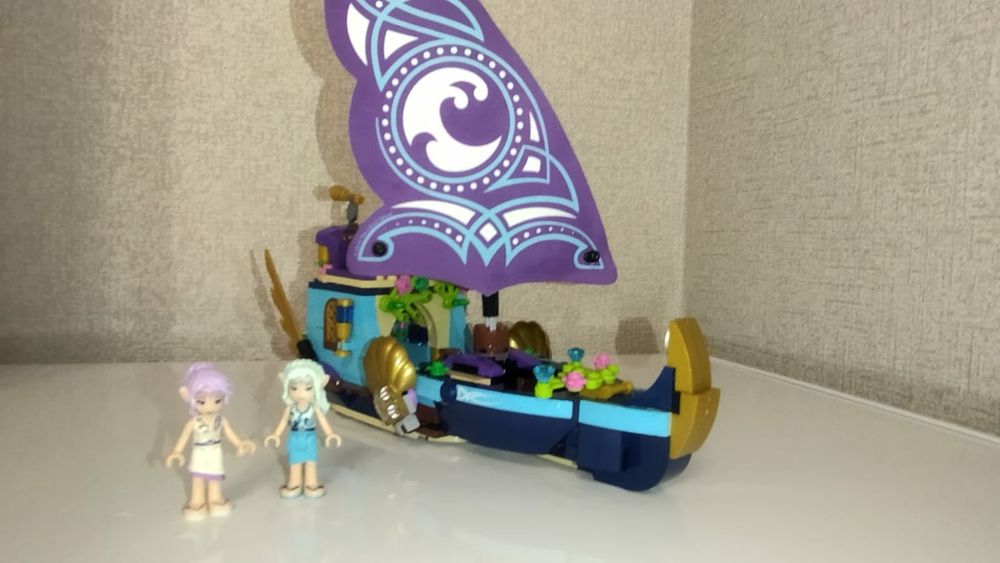 Лего. Корабль Наиды