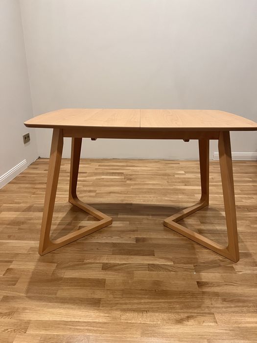 Новый Обеденный стол