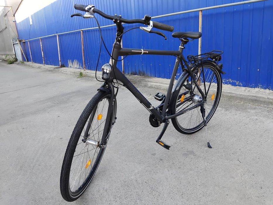 Vând bicicleta din aluminiu pentru bărbați înalți