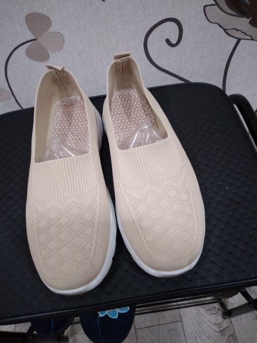 Продам,41 размер.