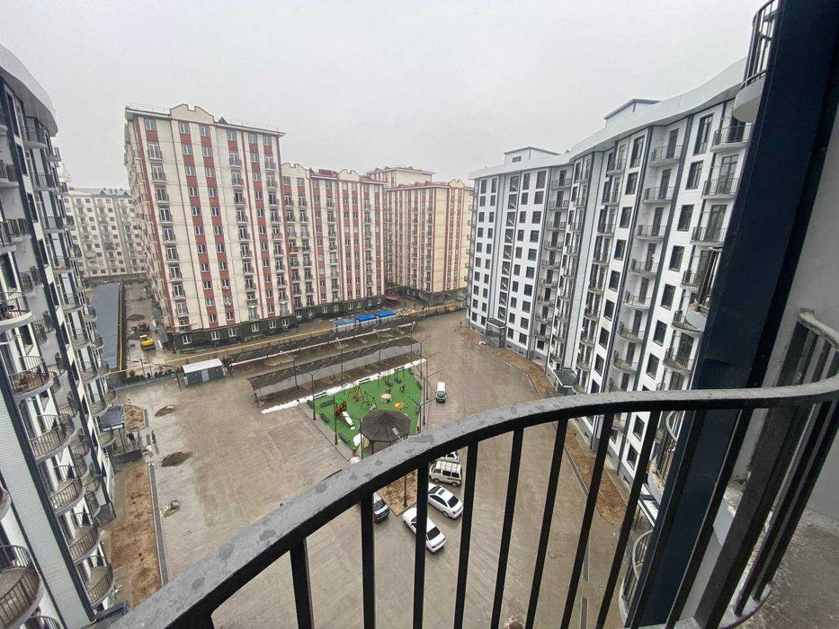 Новостройка 2/8/10 без ремонта. Рядом с метро рохат и 4 чи бекат