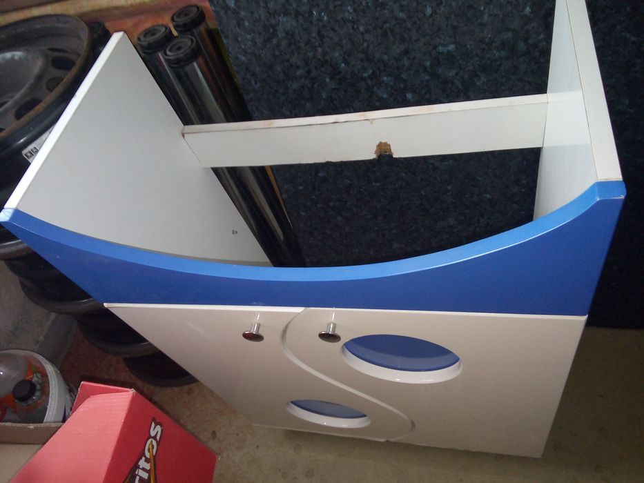 Vând masca lavoar în stare foarte buna