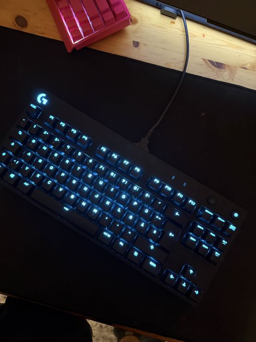 logitech G pro клавиатура