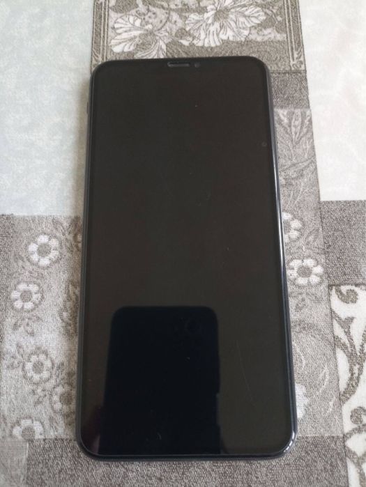 iPhone XS 64gb. В отличном состоянии