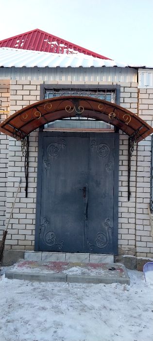 Решетки на окна казырьки оградки стоп малыш железные двери навес.