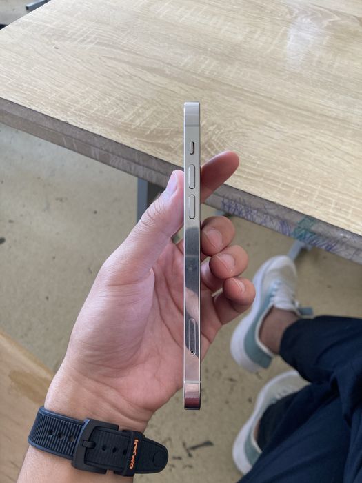 IPhone 12 pro  .