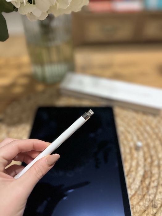 Vând Apple Pencil (gen 1) – nou