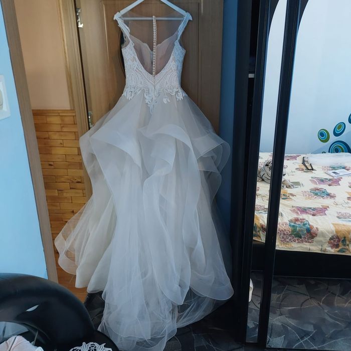 Rochie mireasa purtata o data