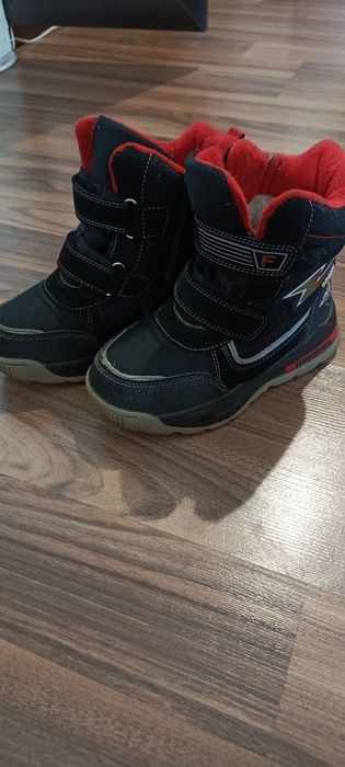 Зимние детские сапожки