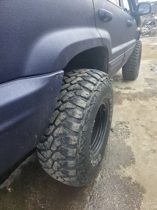 Гуми 35x12.50 r15