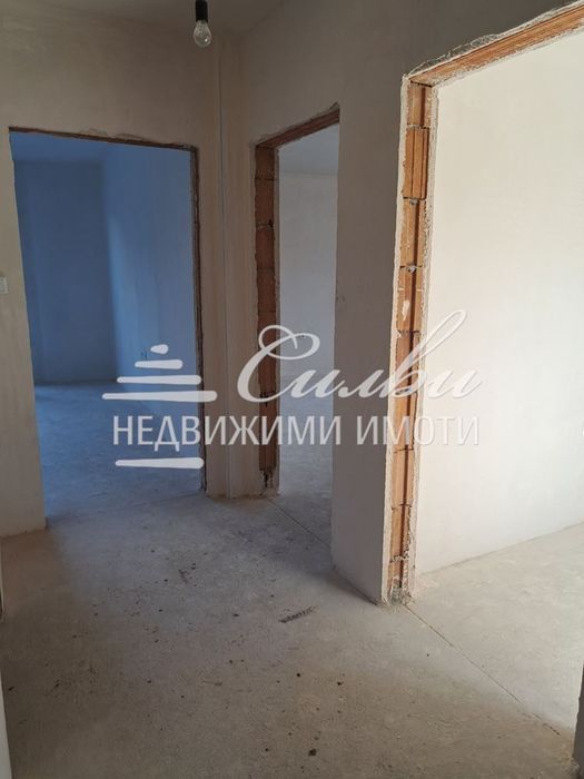 Продава се Тристаен апартамент в Шумен, Добруджански - 90 кв.м за 1275 €/кв.м - Снимка #4